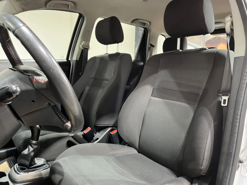 imagen 0 de vehiculo con id 2235